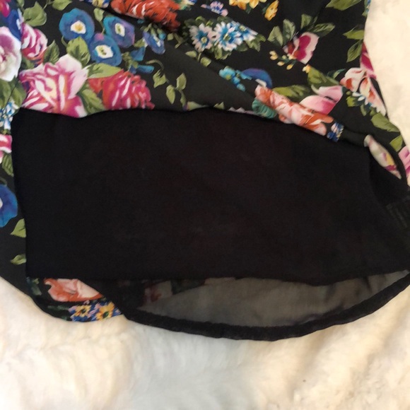 Olivaceous Flowered Mini Dress ❤️ - Picture 7 of 8